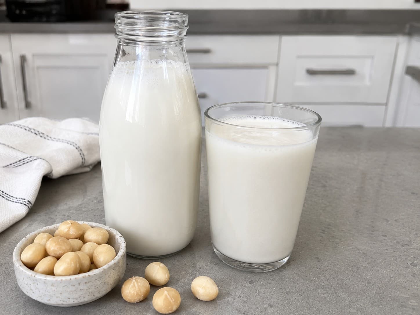 Leche de macadamia casera